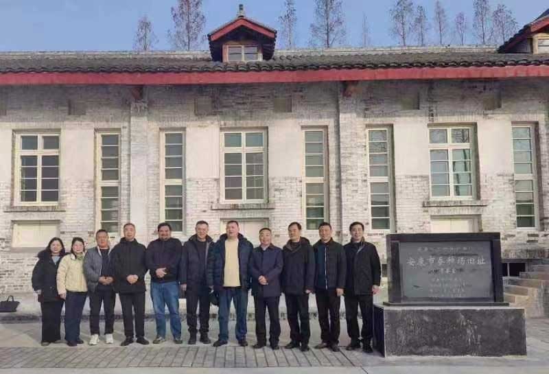 中亚客商来安康qy球友会官网考察