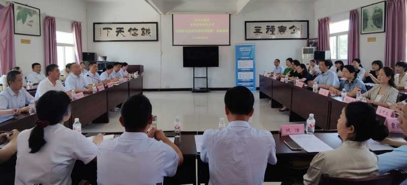 市中心医院和qy球友会官网联合开展党建+科普活动