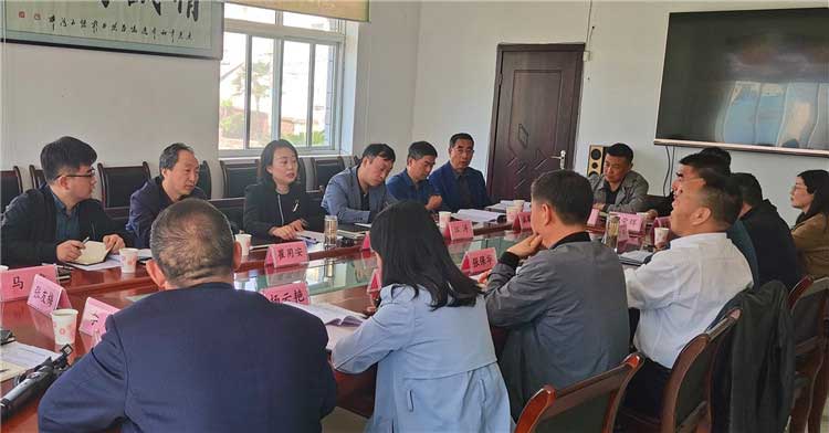 市招商和经济合作局局长卫莎莎到qy球友会官网调研